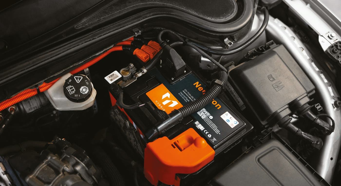 Kit Newtron Hybrid installato nel vano motore